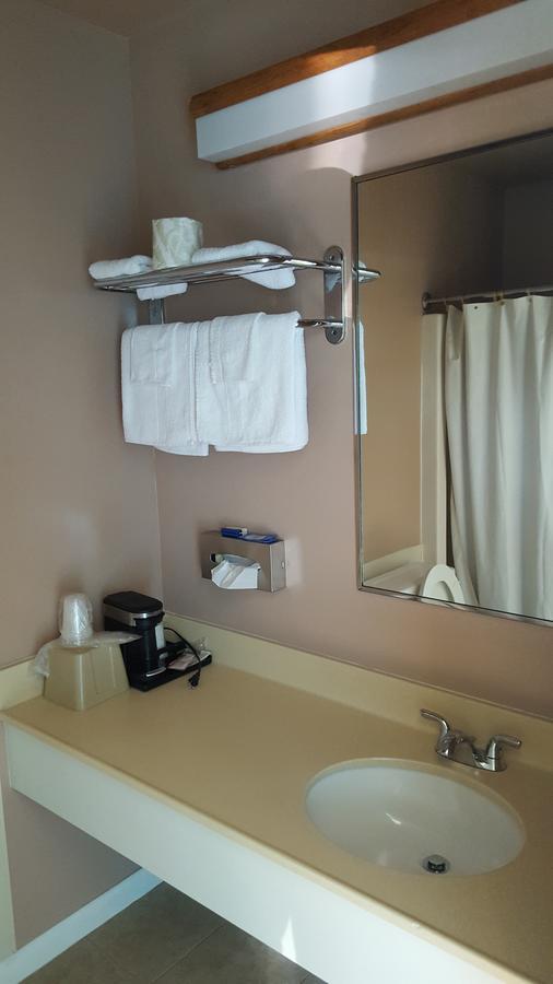 Rodeway Inn At Somers Cove Marina Crisfield Extérieur photo